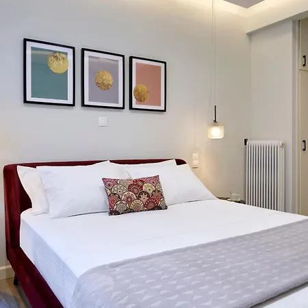 Acropolis 2bd Private Entrance