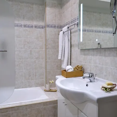 Apartament Acropolis 2bd Private Entrance